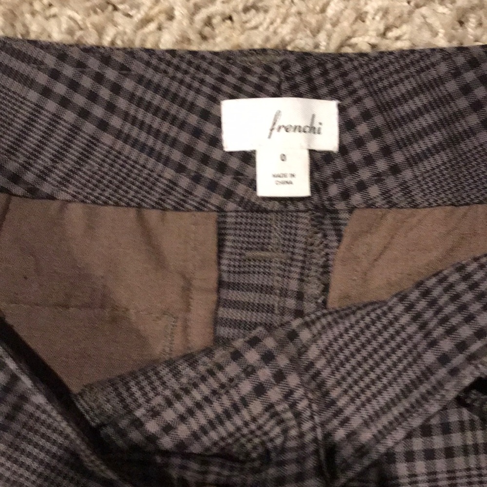 Shorts - Picture 2 of 5